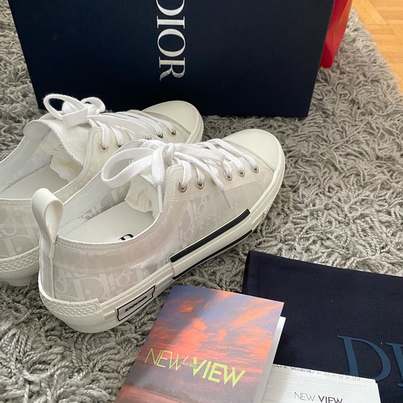 Dior low top sneaker- white Dior oblique canvas - Picture 2 of 8